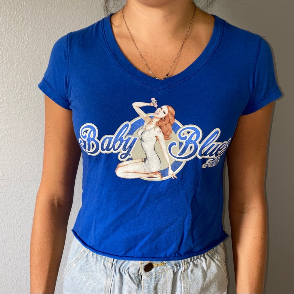 Cropped blue stylish top